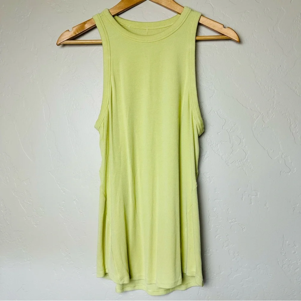 Lululemon Women’s Hold Tight Crewneck Tank Top Size 6 - Picture 4 of 7